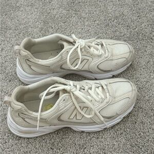 New Balance 530
Sea Salt Moonbeam